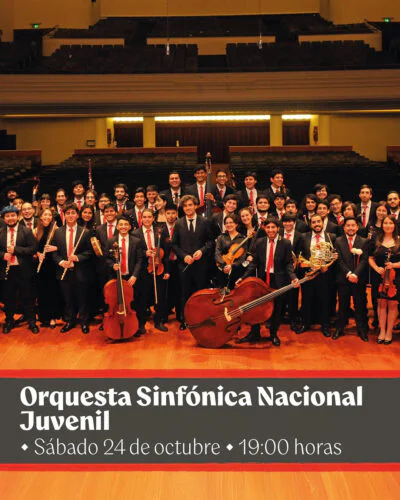 Orquesta Sinfónica Nacional Juvenil junto al director Helmuth Reichel